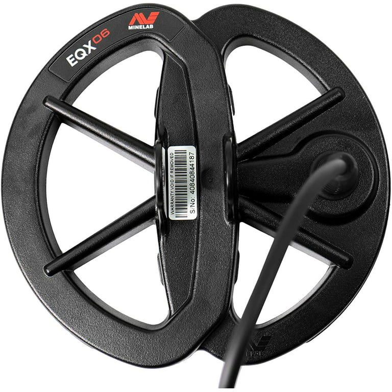 Minelab Equinox 700 - Free Minelab Carry Bag and Minelab Pouch - Free Shipping No Tax!