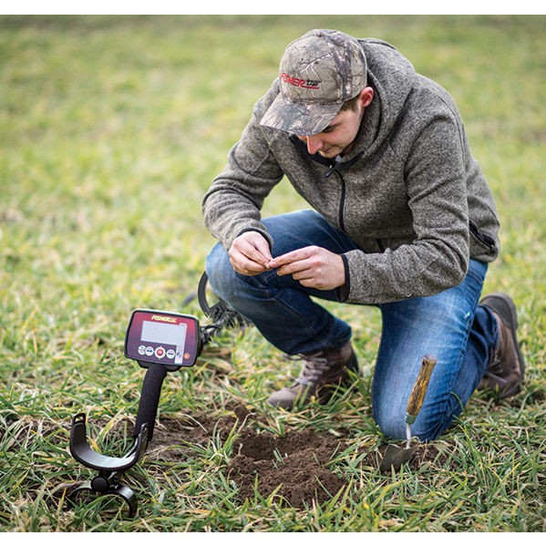 Fisher F11 Metal Detector