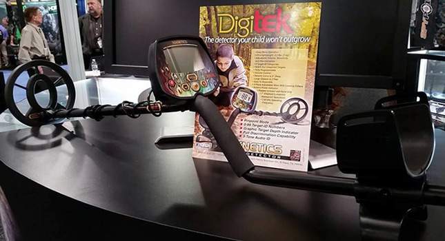 Teknetics Digitek Metal Detector